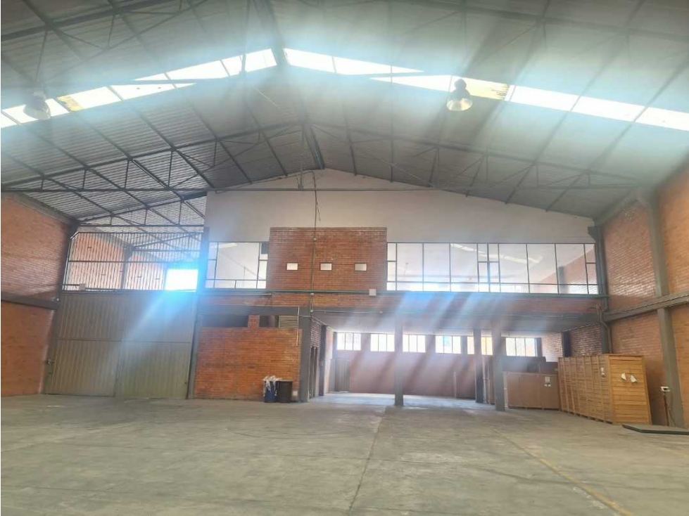 BODEGA EN VENTA EN PARQUE INDUSTRIAL DE FUNZA - 2