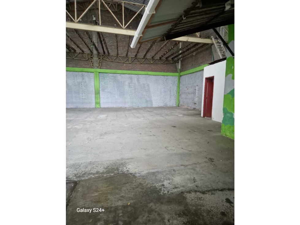 Bodega en venta en Villa Colombia Cali