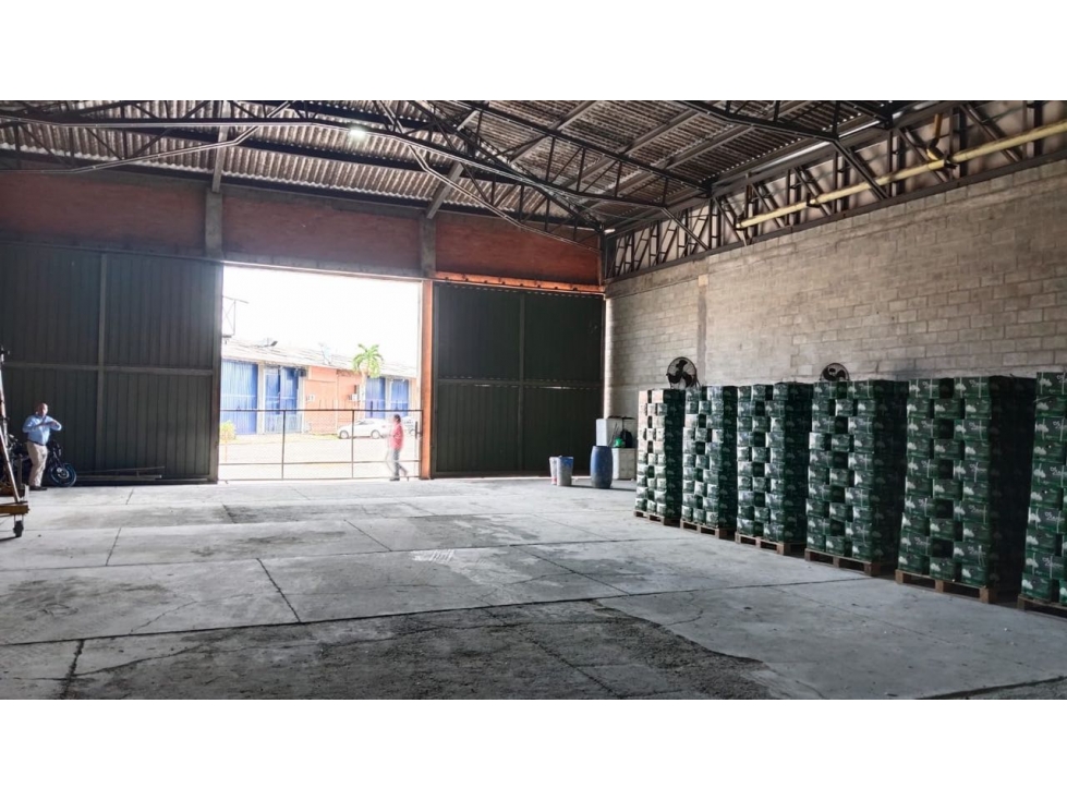 ARRIENDO BODEGA CONDOMINIO LA NUBIA CANDELARIA - 4