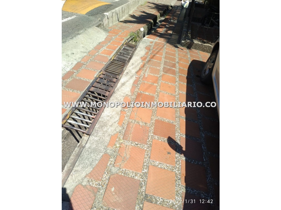 BODEGA EN VENTA - SECTOR SAN JAVIER COD: 24986 - 6