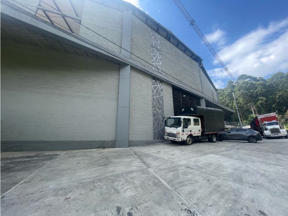 Bodega en venta variante de Caldas - 2