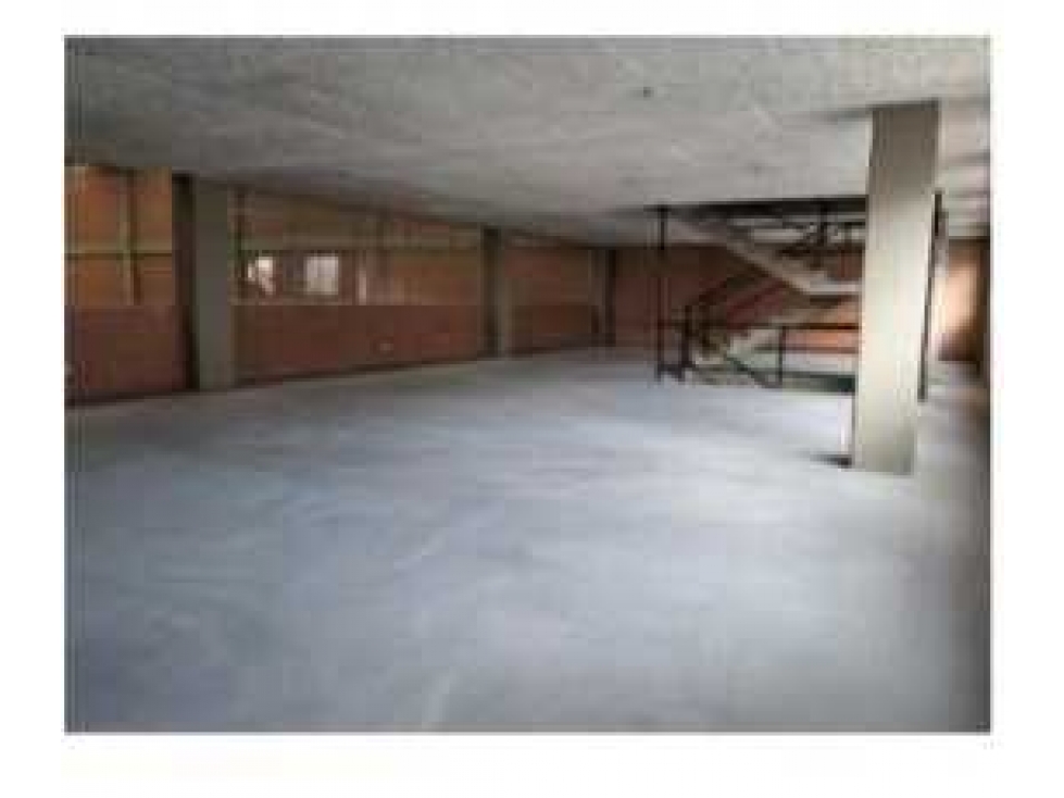 BODEGA EN ARRIENDO | MONTEVIDEO | TRIPLE ALTURA 1094 m² - 4