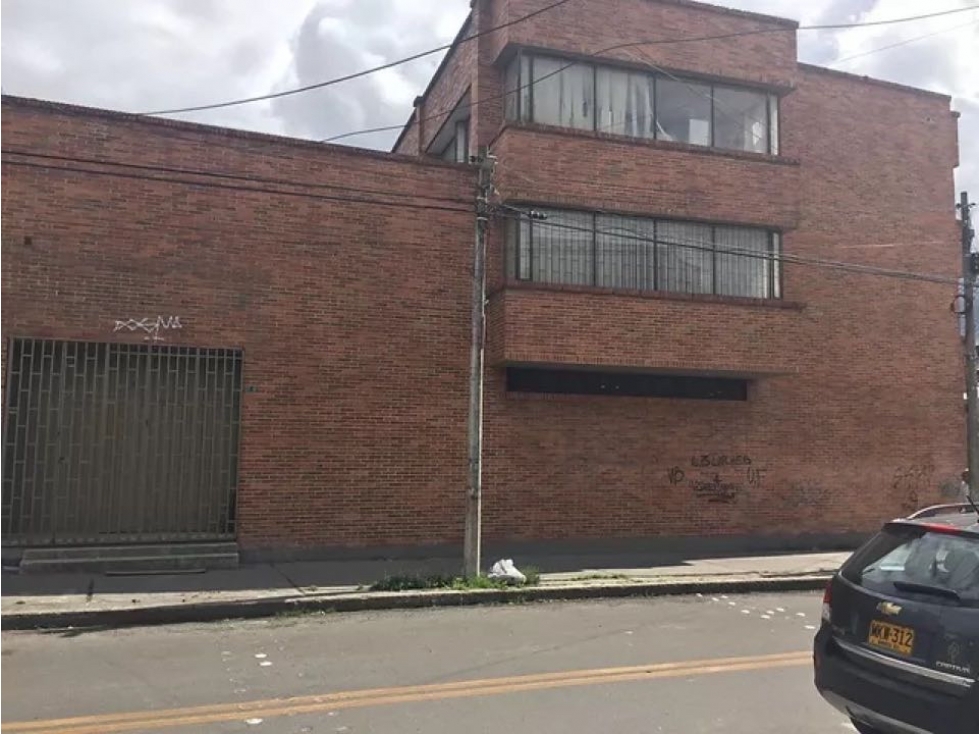 Bodega Comercial - Industrial Rentando - 12 de Octubre — foto 2