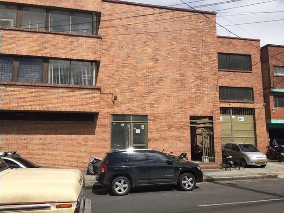 Bodega Comercial - Industrial Rentando - 12 de Octubre — foto 3