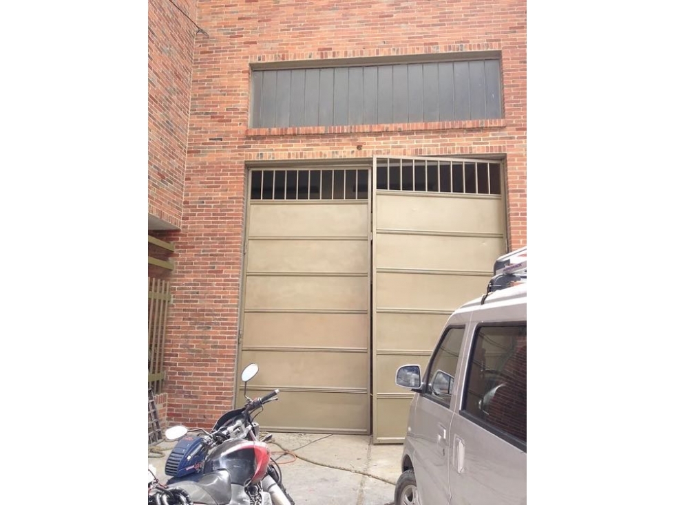 Bodega Comercial - Industrial Rentando - 12 de Octubre — foto 4