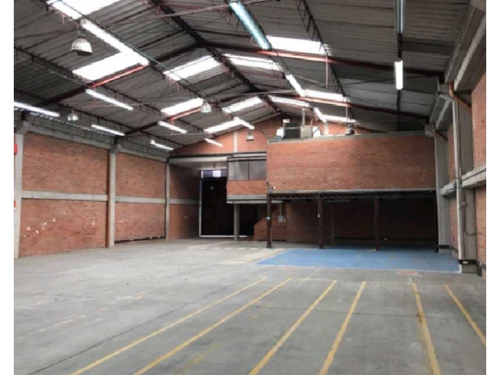BODEGA INDUSTRIAL EN ARRIENDO EN SECTOR AEROPUERTO, BOGOTA