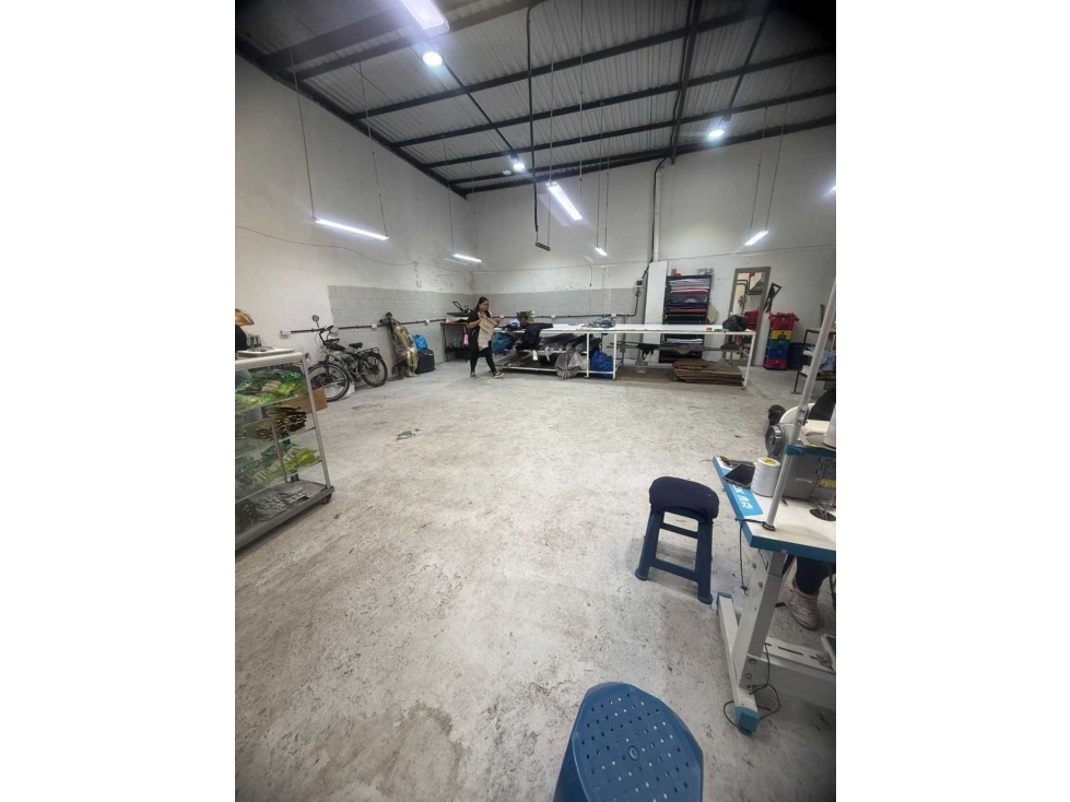 BODEGA INDUSTRIAL EN ARRIENDO EN EL SECTOR DE SAN BENITO,BOGOTA — foto 3