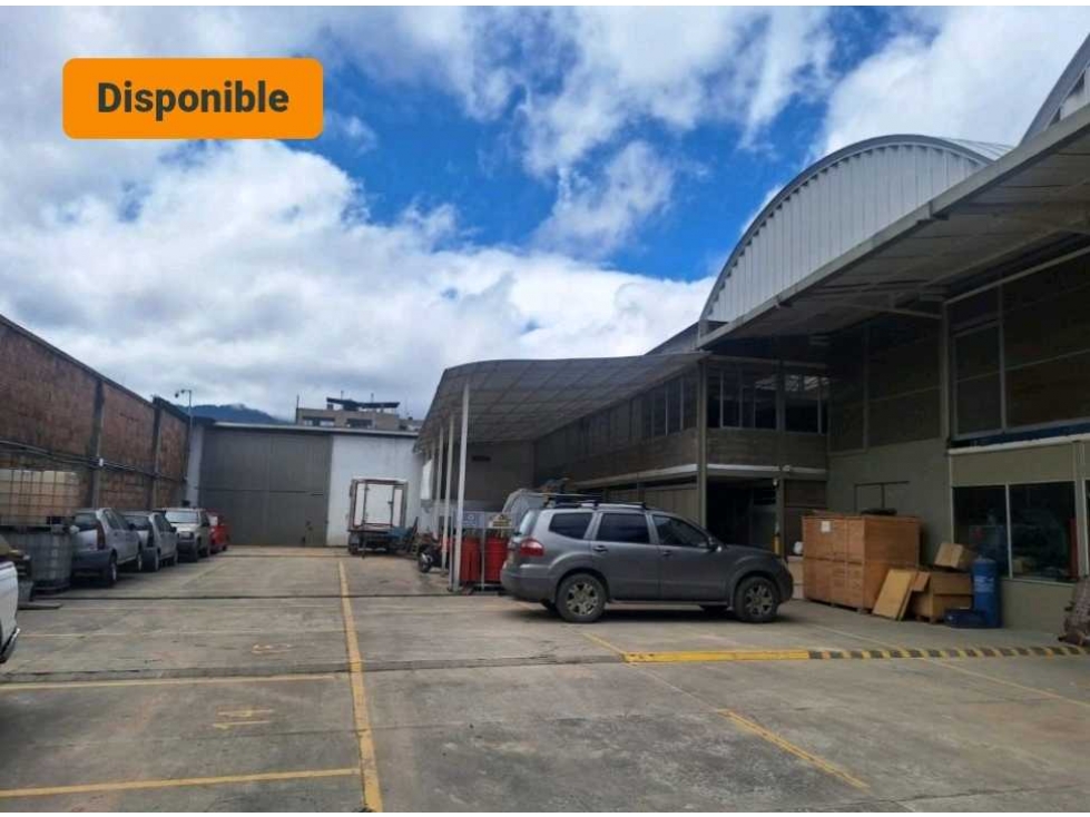 BODEGA INDUSTRIAL EN VENTA EN EL SECTOR DE PUENTE ARANDA, BOGOTA — foto 2