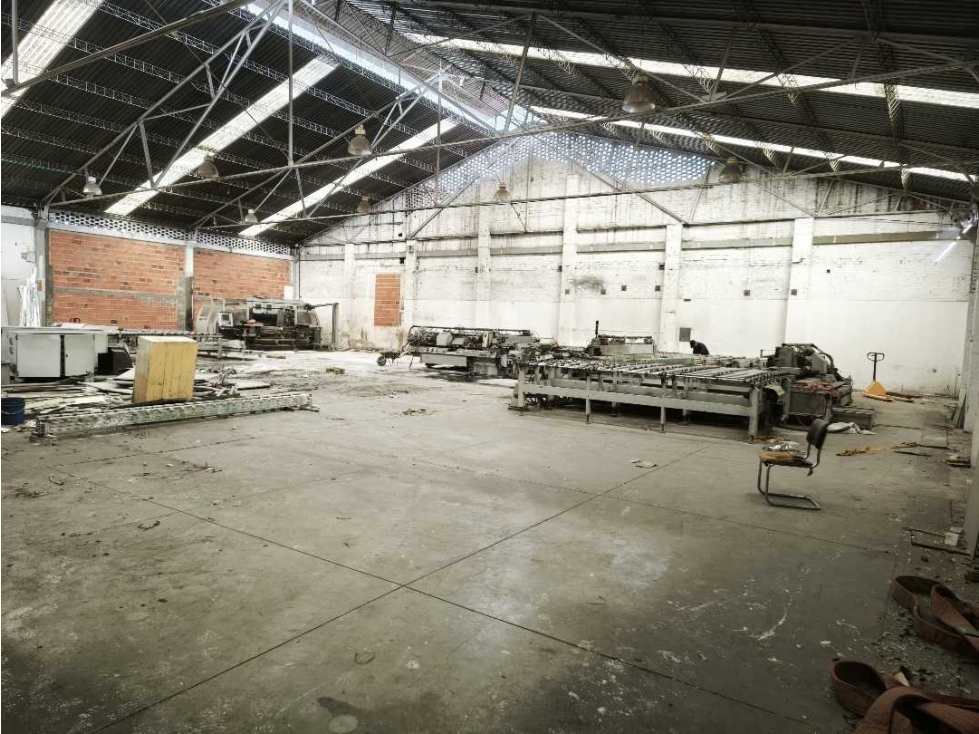 BODEGA INDUSTRIAL EN VENTA EN EL SECTOR DE PENSILVANIA