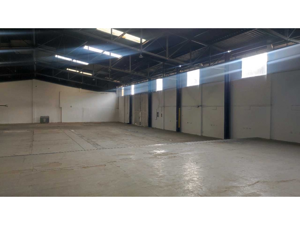 BODEGA INDUSTRIAL EN VENTA FONTIBÓN, BOGOTA — foto 3