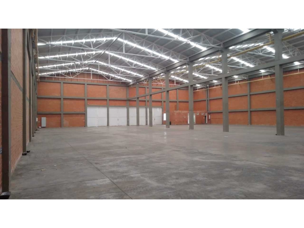 BODEGA INDUSTRIAL TOCANCIPA 1.100 M2 PARQUE INDUSTRIAL 45 KVA - 4
