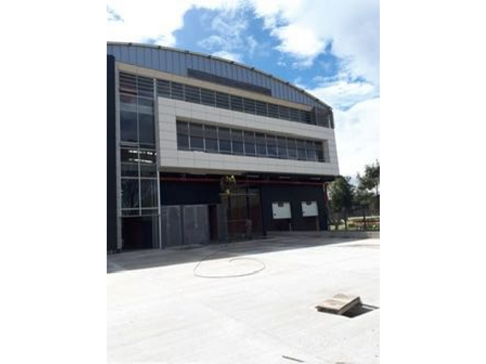 Bodega logística 8.676M2 - 1