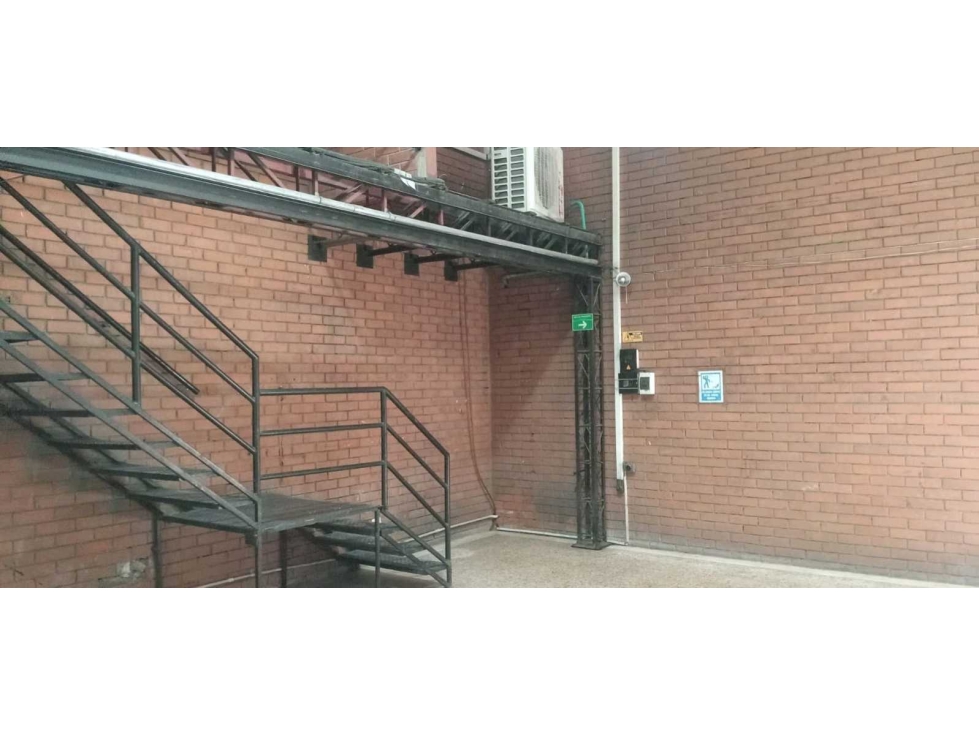Bodega para alquilar en el centro de cali barrio obrero 500 m² — foto 5