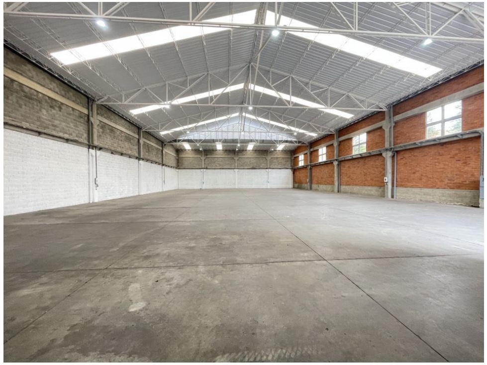 BODEGA PARA ARRIENDO EN RIONEGRO — foto 2