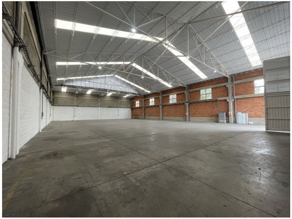 BODEGA PARA ARRIENDO EN RIONEGRO — foto 3