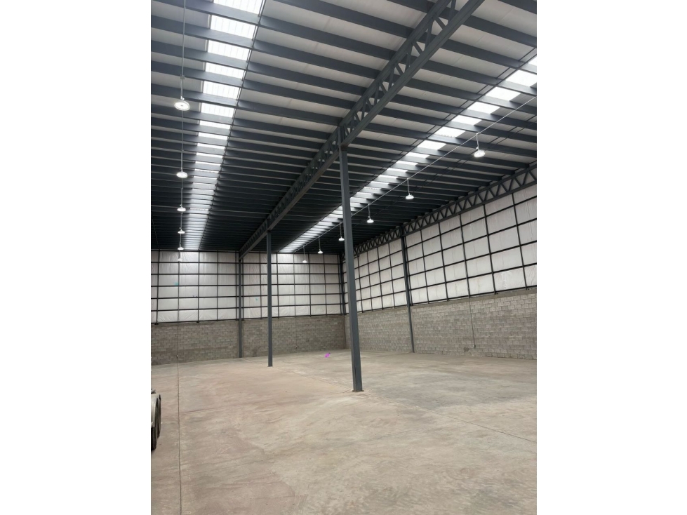 Bodega para giros semicomerciales o talleres. Sector Granjero - 4