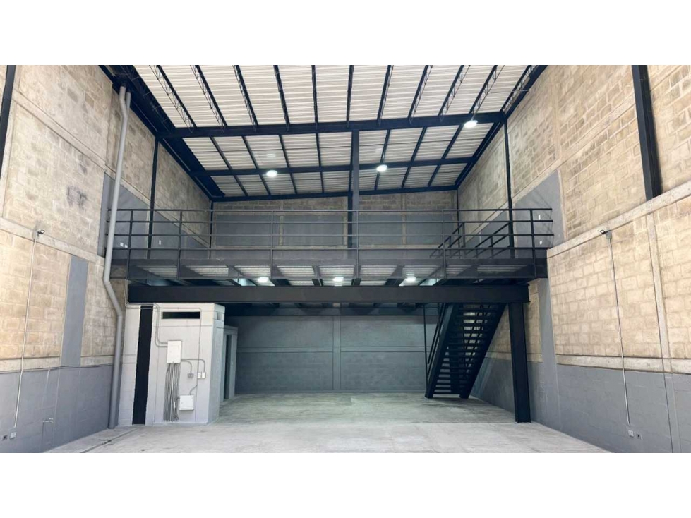 Bodega para renta 400 MTS — foto 2