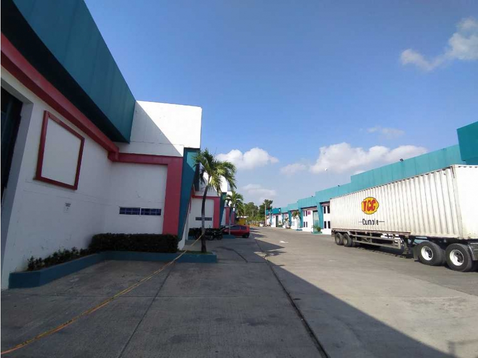 BODEGA EN ARRIENDO EN CENTRO LOGISTICO EL TRIUNFO - MONTERIA - 3