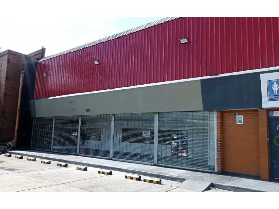 Local y bodega comercial frente Calle 13 y Av. Las Américas Bogotá DC — foto 3