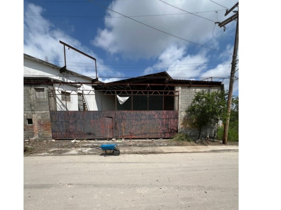 Bodega y Oficinas en Venta - 827 m2 - Los Pinos, Matamoros - 1