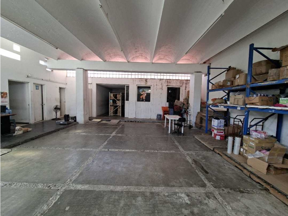 BODEGA CON OFICINAS EN RENTA EN PRIVADA EN LAS PALMAS - 2