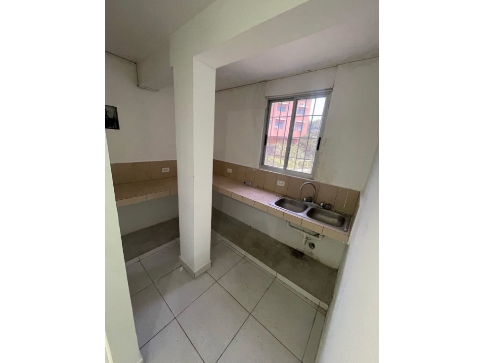 BODEGA-OFICINA DE 120 M² EN ALQUILER | PARQUE LEFEVRE (C.P) - 4