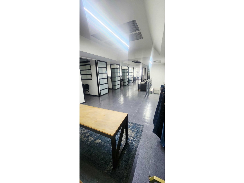 BODEGA/OFICINAS.Unidad industrial. Guayabal.