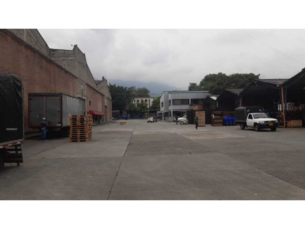 Bodegas av las Vegas con un lote de 23.000 único en Medellín — foto 2