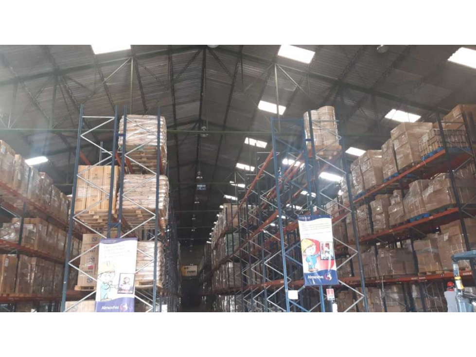 Bodegas av las Vegas con un lote de 23.000 único en Medellín — foto 4