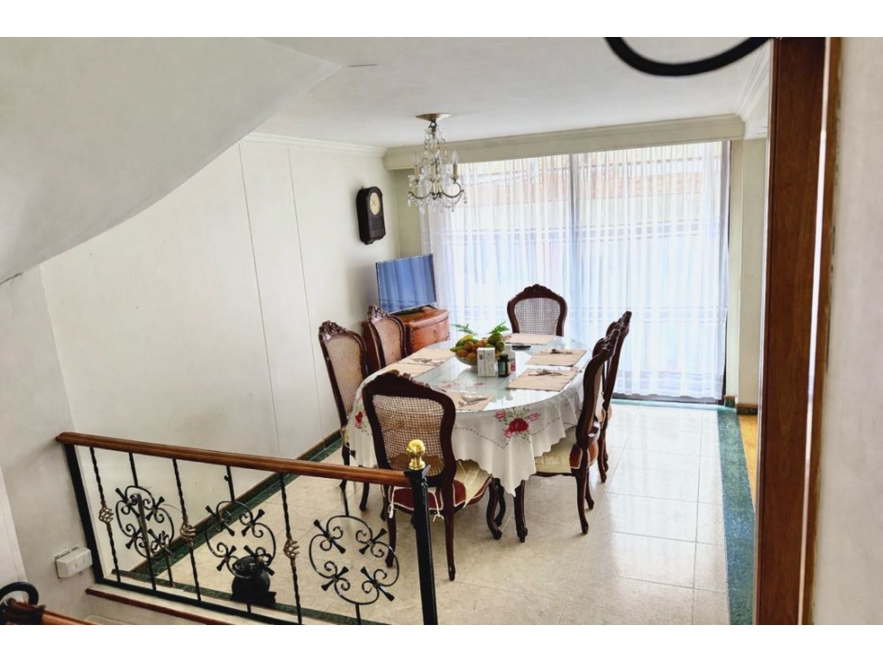 Bogotá | Vendo hermosa casa con ubicación privilegiada en Cedritos — foto 3