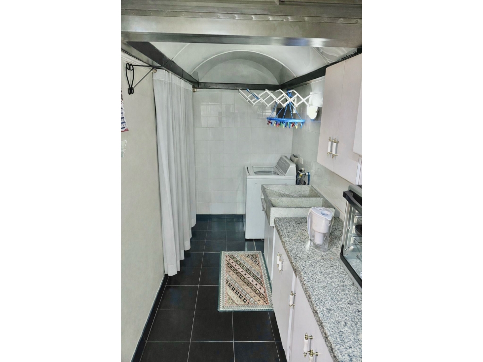 Bogotá | Vendo hermosa casa con ubicación privilegiada en Cedritos — foto 6