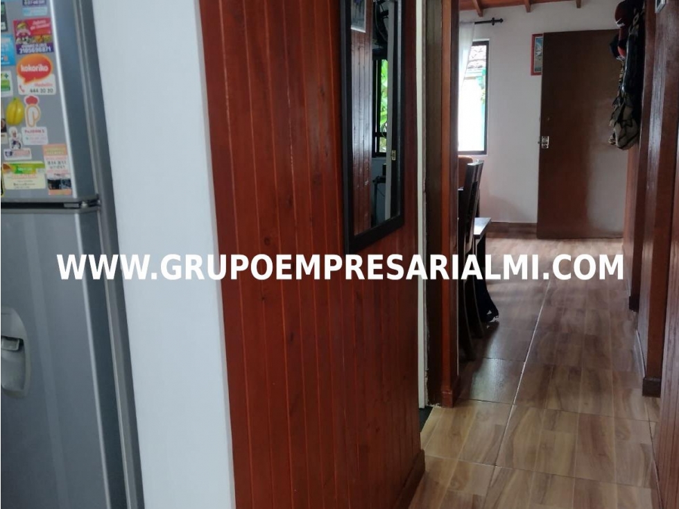 BONITA CASA BIFAMILIAR EN ARRIENDO - SECTOR LA BARQUEREÑA COD: 31615 — foto 4