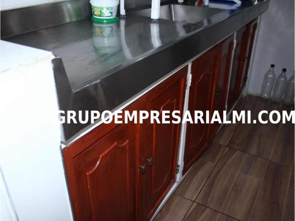 BONITA CASA BIFAMILIAR EN ARRIENDO - SECTOR LA BARQUEREÑA COD: 31615 — foto 5