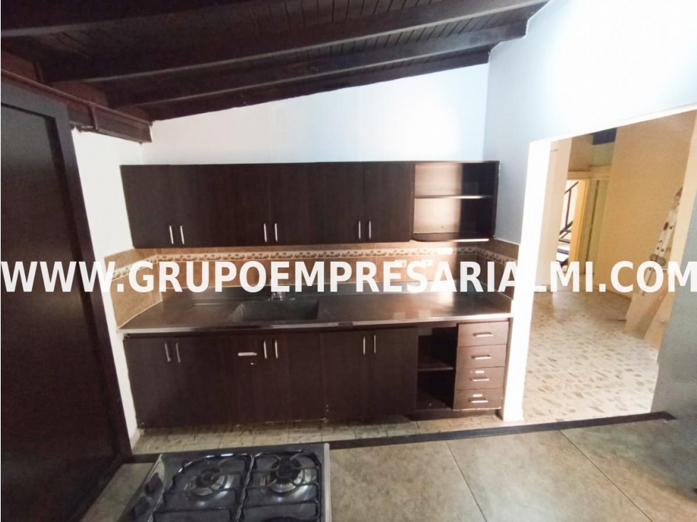 BONITA CASA COMERCIAL EN ARRIENDO - BELÉN ROSALES COD: 31533 — foto 2