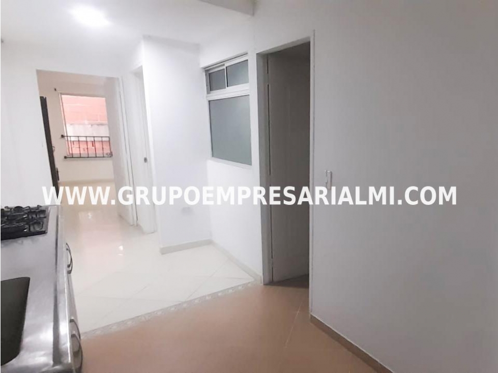 BONITA CASA EN ARRIENDO - SECTOR SAN JOAQUÍN COD: 31841 - 5