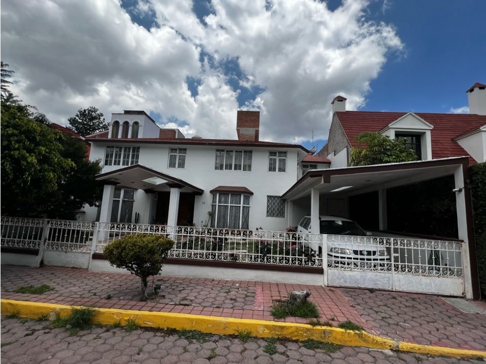 Casa en Venta en Av. Revolución, Pachuca Súper Céntrica