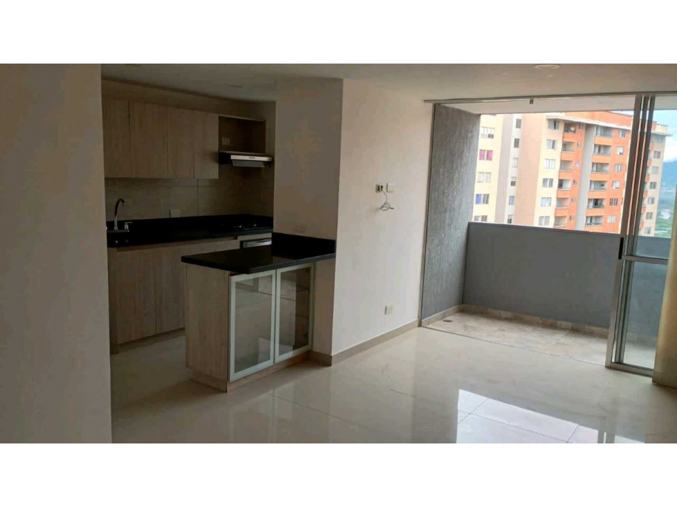 BONITO APARTAMENTO CON PARQUEADERO PRIVADO EN LA CIUDAD DE LOS PUERTO — foto 4
