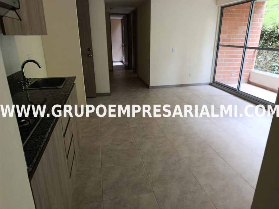 BONITO APARTAMENTO EN ARRENDAMIENTO - SECTOR LOMA DEL BARRO COD: 20248 — foto 3