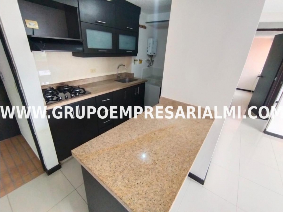 BONITO APARTAMENTO EN ARRIENDO - SECTOR LOMA LOS BERNAL COD: 30827 — foto 6