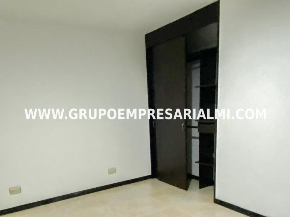 BONITO APARTAMENTO EN ARRIENDO - SECTOR CIUDAD DEL RÍO COD: 31130 — foto 5