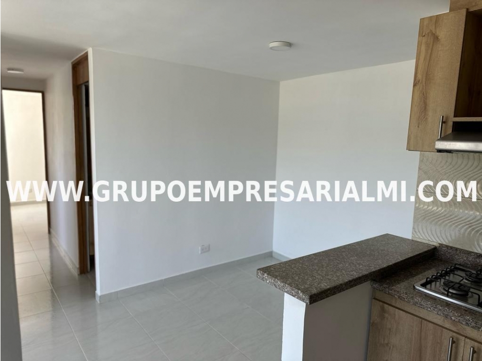 BONITO APARTAMENTO EN ARRIENDO - SECTOR LA TABLAZA COD: 28862 — foto 2