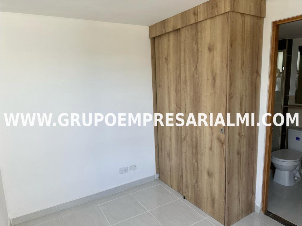 BONITO APARTAMENTO EN ARRIENDO - SECTOR LA TABLAZA COD: 28862 — foto 4