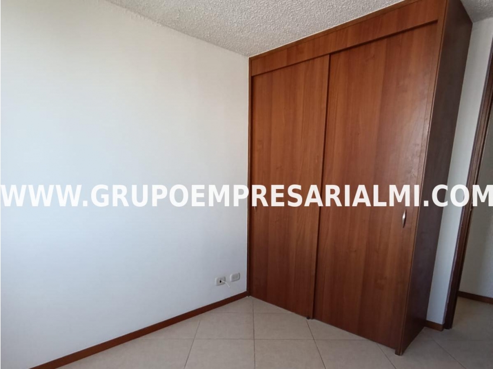 BONITO APARTAMENTO EN ARRIENDO - SECTOR LOMA DEL INDIO COD: 31857 — foto 6