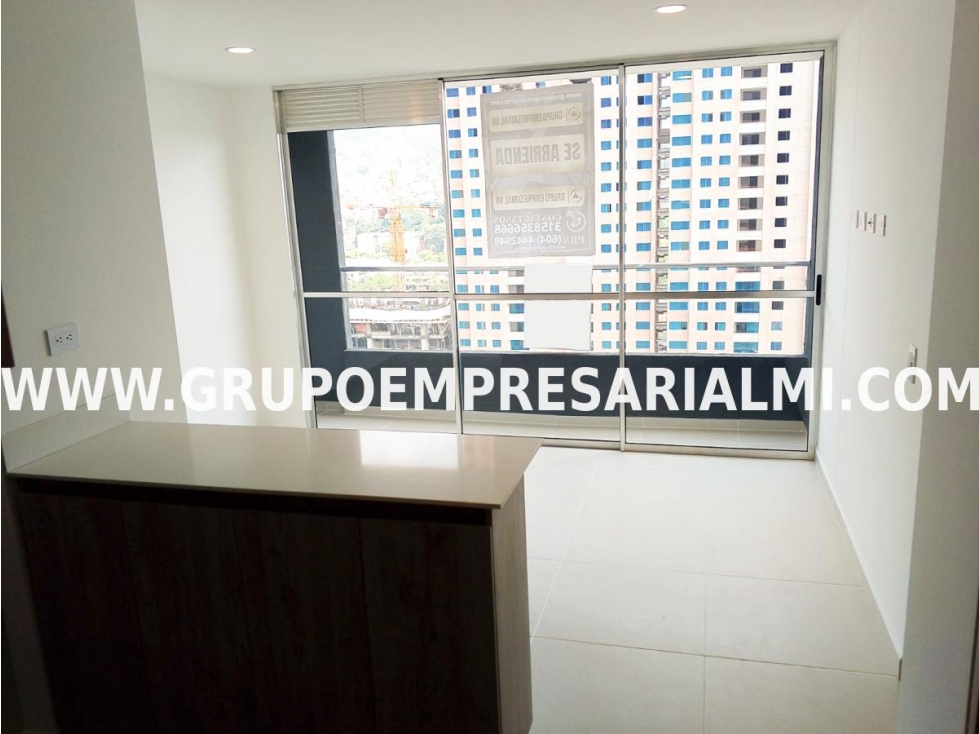 BONITO APARTAMENTO EN ARRIENDO - SECTOR LA ESMERALDA COD: 31979