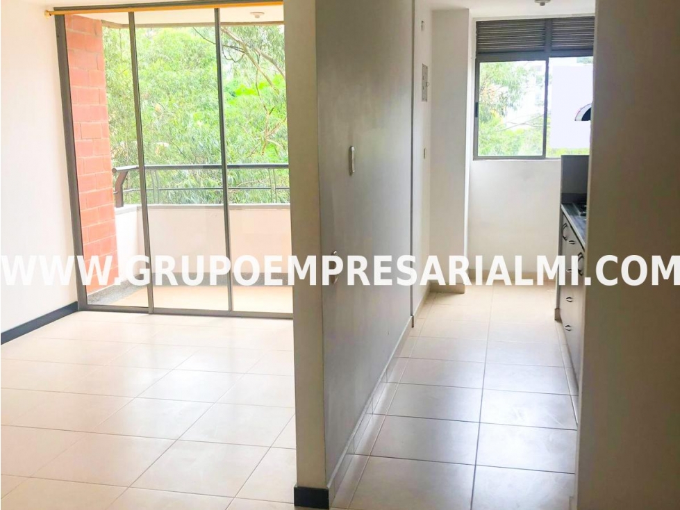 BONITO APARTAMENTO EN ARRIENDO - SECTOR LOMA DEL INDIO COD: 31370 — foto 4