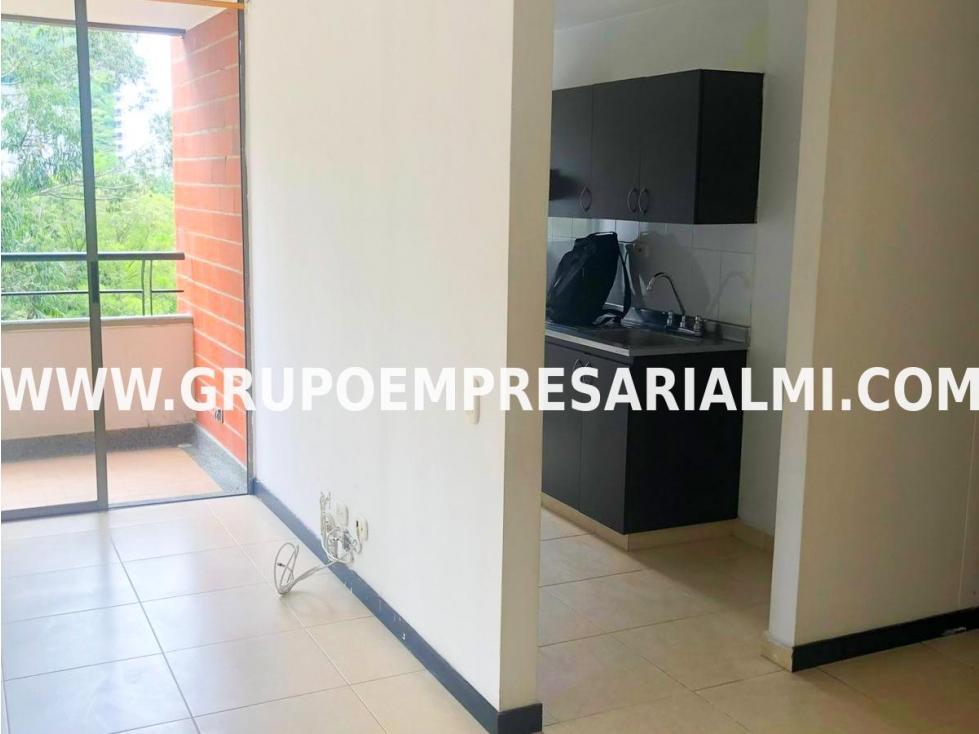 BONITO APARTAMENTO EN ARRIENDO - SECTOR LOMA DEL INDIO COD: 31370 — foto 3