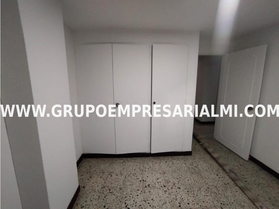 BONITO APARTAMENTO EN ARRIENDO - SECTOR SAN JOAQUÍN COD: 30510 — foto 4