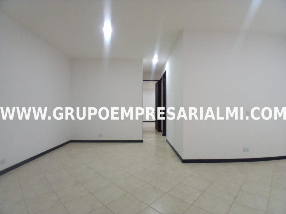 BONITO APARTAMENTO EN ARRIENDO - SECTOR CIUDAD DEL RIO COD: 32474 — foto 3