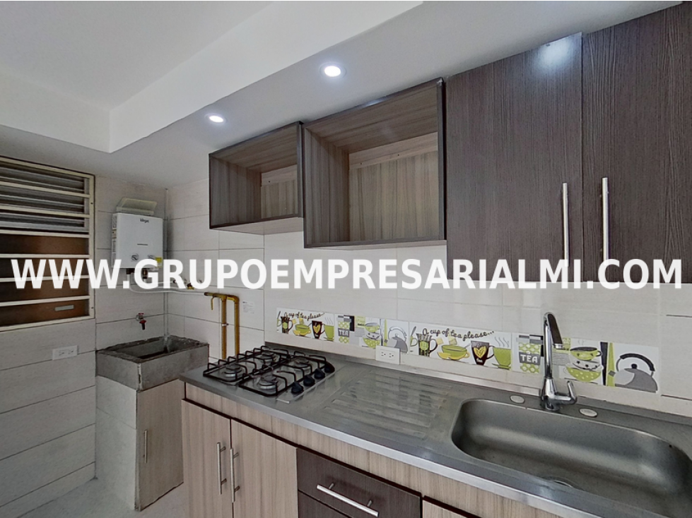 BONITO APARTAMENTO EN VENTA - SECTOR LORETO COD: 31363 — foto 3