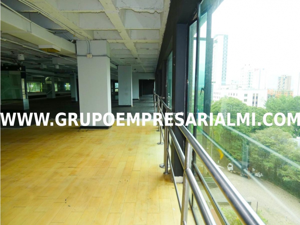 BONITO LOCAL EN ARRIENDO - SECTOR MILA DE ORO COD: 31215